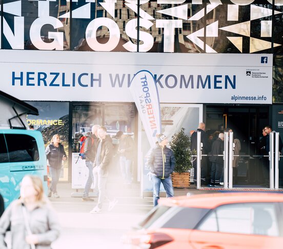 Alpinmesse Eingang | © überall GmbH