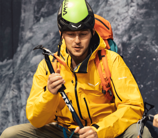 Bergsteiger Outfit Salewa | © Überall GmbH Bergsteiger Outfit Salewa | © Überall GmbH