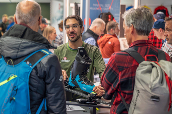 Beratungsgespräch auf der Alpinmesse | © Congress Messe Innsbruck